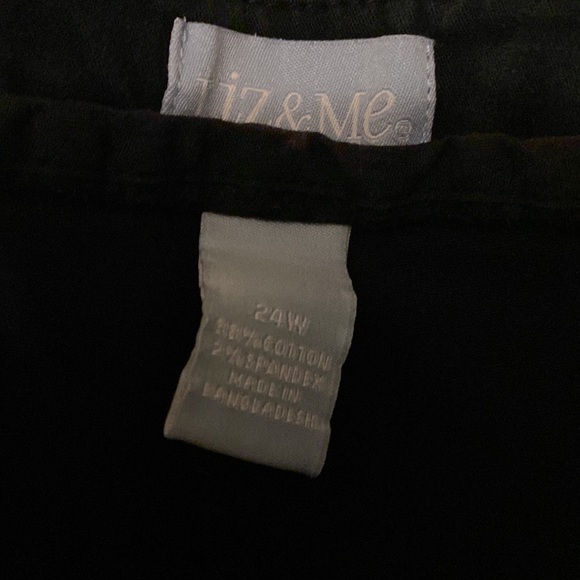 24w black jeans - Picture 2 of 4